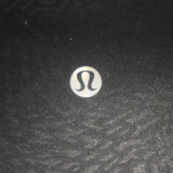 Lululemon Align Emboss Black High Rise Leggings with Pockets - Picture 5 of 6